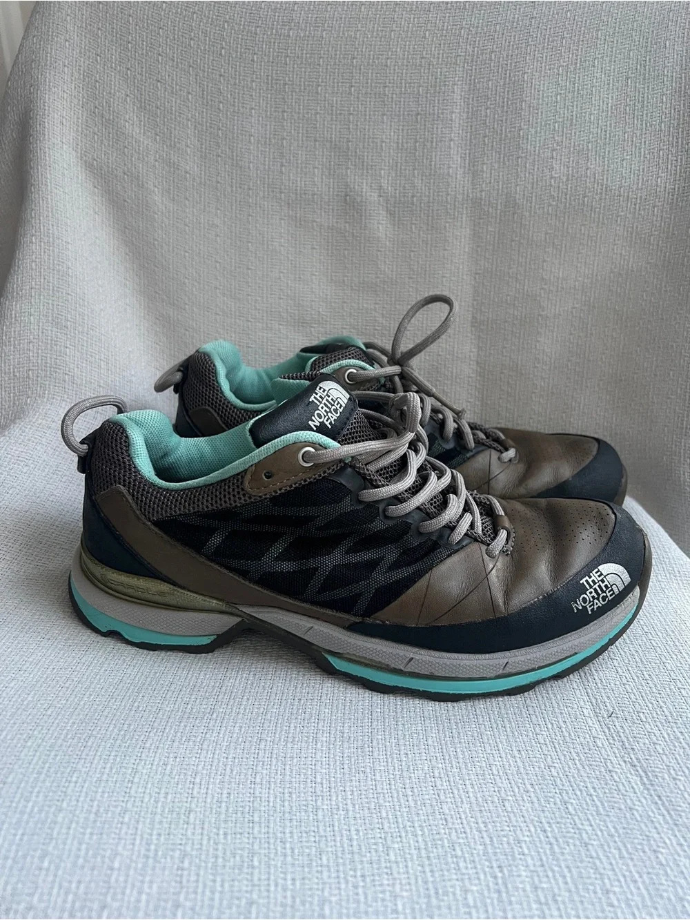 The North Face Women's Charcoal & Mint Trail Sneakers